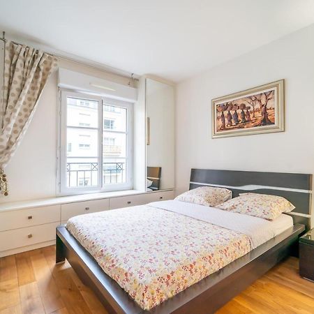 Ferienwohnung Havre De Paix - Appt Avec Terrasse Courbevoie Exterior foto
