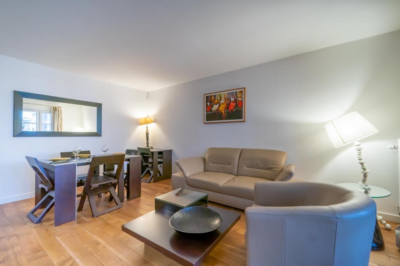 Ferienwohnung Havre De Paix - Appt Avec Terrasse Courbevoie Exterior foto